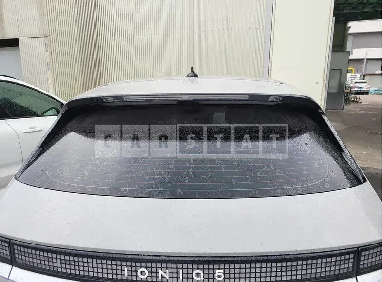 Photo 2 of 49: 2022 Hyundai Modern Ionic 5, VIN KMHKR81AFNU033889 — Korean insurance auction