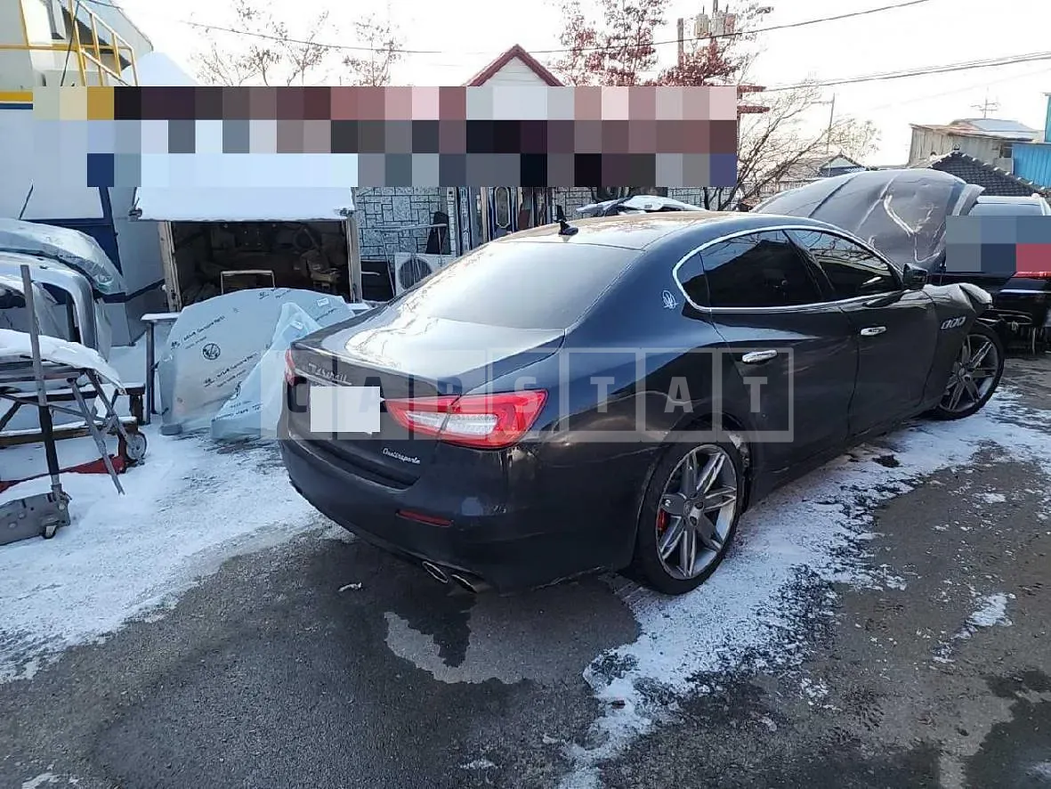 Photo 2 of 11: 2017 Maserati Quattroporte 350, VIN ZAM56XPG4H1212885 — Korean insurance auction