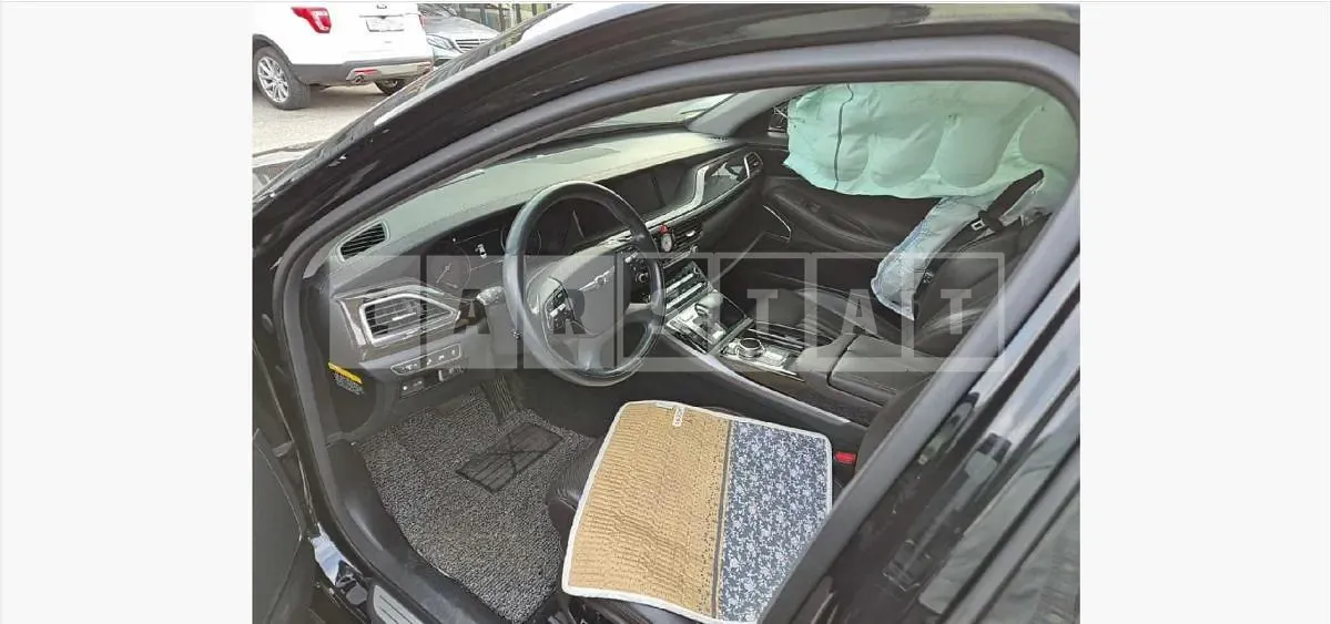 Photo 2 of 18: 2016 Genesis EQ900 — Korean insurance auction
