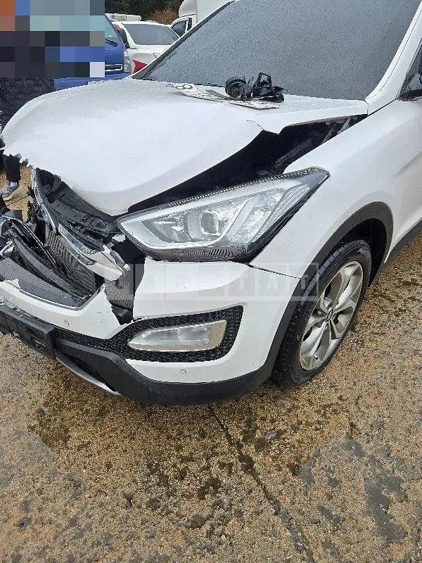 Photo 2 of 2: 2015 Hyundai Santa Fe DM — Korean insurance auction