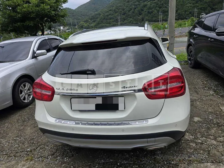 Photo 2 of 14: 2016 Mercedes-Benz GLA200 d 4Matic — Korean insurance auction