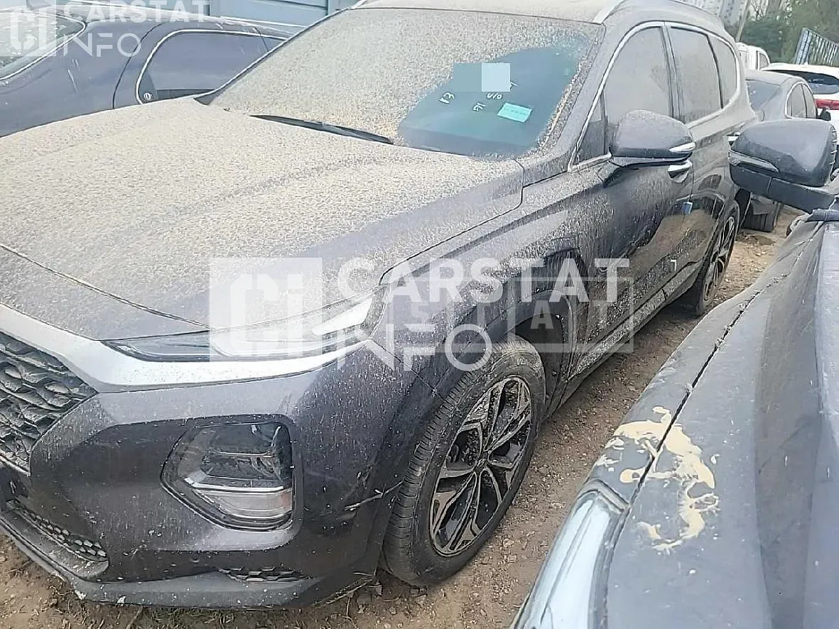 Photo 2 of 8: 2018 Hyundai Calm Santa Fe 2.2 — Korean insurance auction