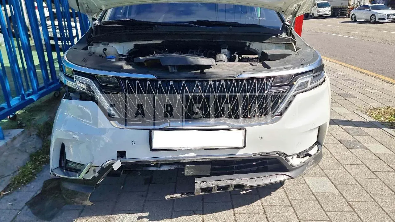 Photo 2 of 48: 2021 Kia Carnival Limousine, VIN KNANE81BBMS073945 — Korean insurance auction