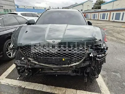 2022 * Hyundai GV70