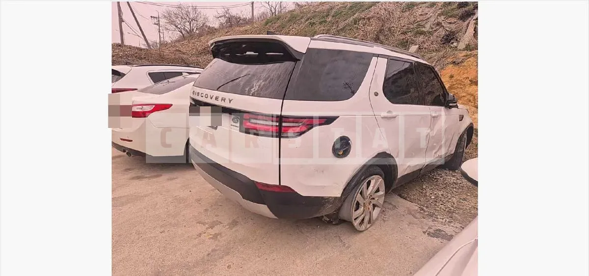 Photo 2 of 22: 2018 Land Rover Discovery TD6 — Korean insurance auction