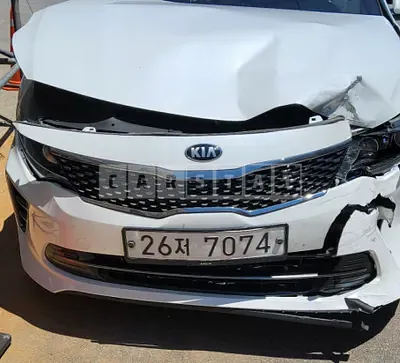 Photo 1 of 9: 2016 Kia K5 — Korean insurance auction