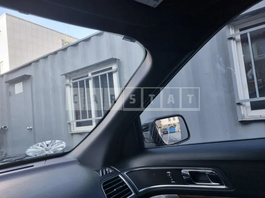 Photo 2 of 88: 2018 Ford Explorer — Korean insurance auction
