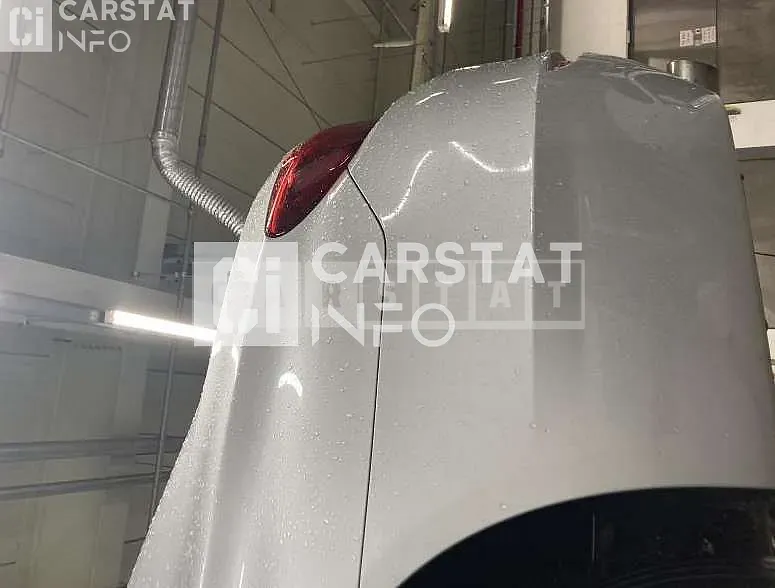 Photo 2 of 18: 2015 BMW 528i xDrive — Korean insurance auction