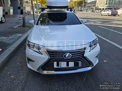 Photo 1 of 38: 2016 Lexus ES300h — Korean insurance auction