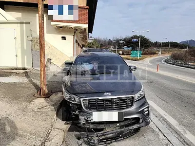 Photo 1 of 15: 2019 Kia Carnival Limousine, VIN KNAMB81ABLS625801 — Korean insurance auction