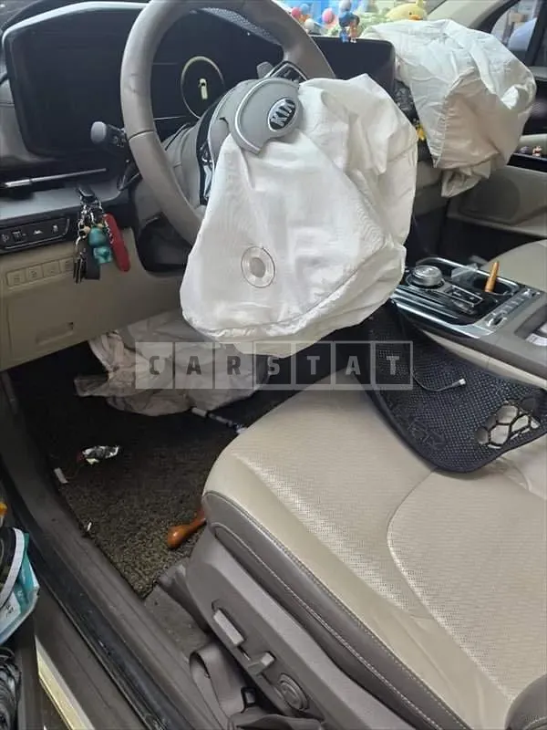 Photo 2 of 33: 2020 Kia Carnivals — Korean insurance auction