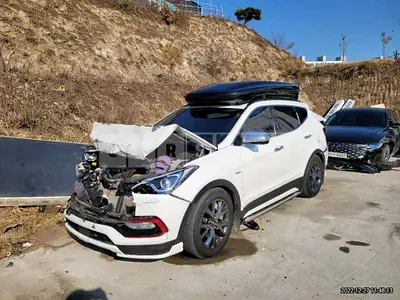 Photo 1 of 13: 2017 Hyundai Santa Fe, VIN KMHSW81UBHU766670 — Korean insurance auction