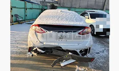 Photo 1 of 44: 2018 Hyundai IONIQ Electric Car, VIN KMHC051HFJU025160 — Korean insurance auction