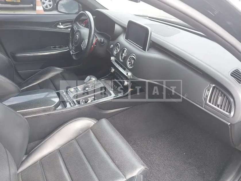 Photo 2 of 10: 2018 Kia Stinger — Korean insurance auction