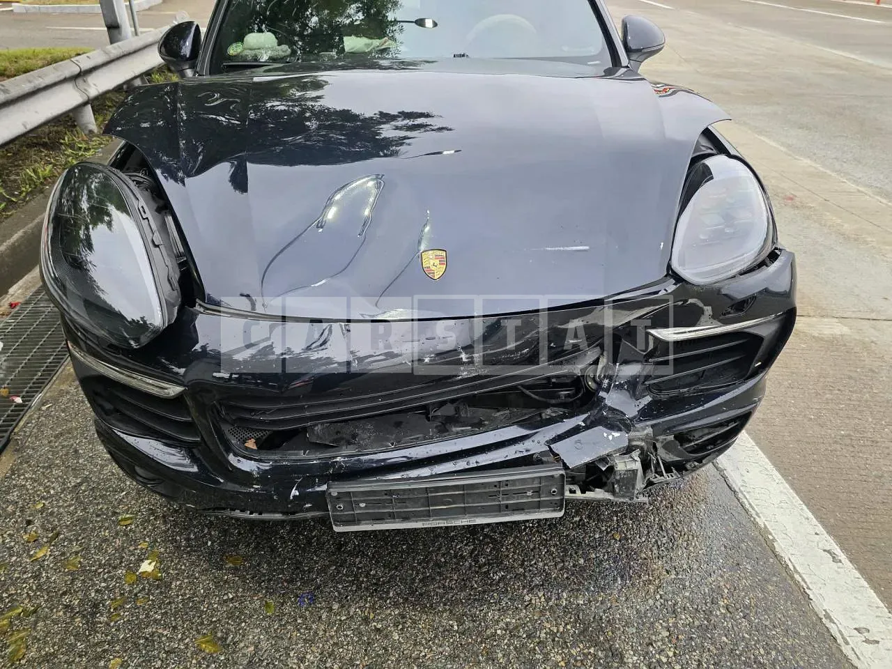 Photo 2 of 13: 2016 Porsche Cayenne Diesel, VIN WP1AF2921GKA47375 — Korean insurance auction