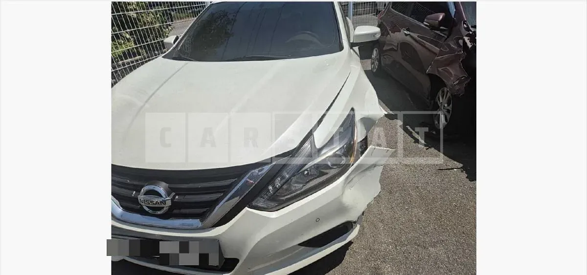 Photo 2 of 25: 2017 Nissan Altima 2.5 — Korean insurance auction