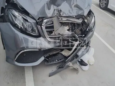 Photo 1 of 9: 2019 Mercedes-Benz E300 4Matic, VIN WDDZF4KBXKA655295 — Korean insurance auction