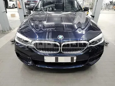 Photo 1 of 11: 2019 BMW 530i M Sport Package Plus, VIN WBAJD3104KWW26981 — Korean insurance auction