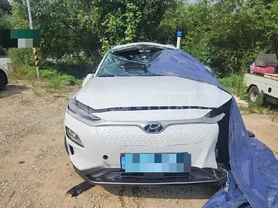 Photo 1 of 15: 2018 Hyundai Kona Electric — Korean insurance auction
