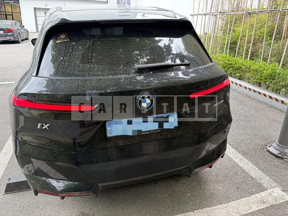 Photo 2 of 32: 2023 BMW iX xDrive50 — Korean insurance auction