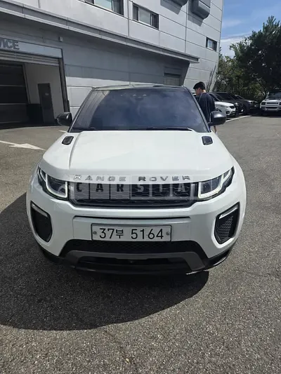 Photo 1 of 6: 2018 Land Rover Range Rover Evoque 2.0d, VIN SALVA2BN1JH271927 — Korean insurance auction