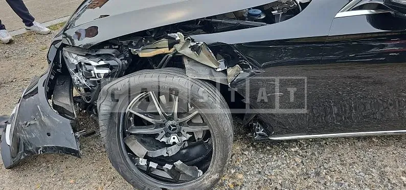 Photo 2 of 14: 2022 Mercedes-Benz E300 e 4Matic — Korean insurance auction