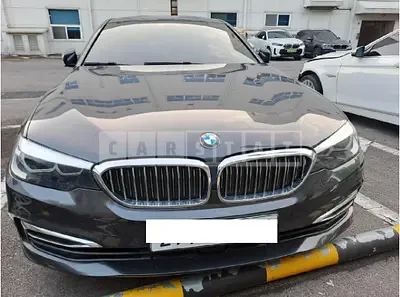 Photo 1 of 30: 2020 BMW 520i Luxury — Korean insurance auction