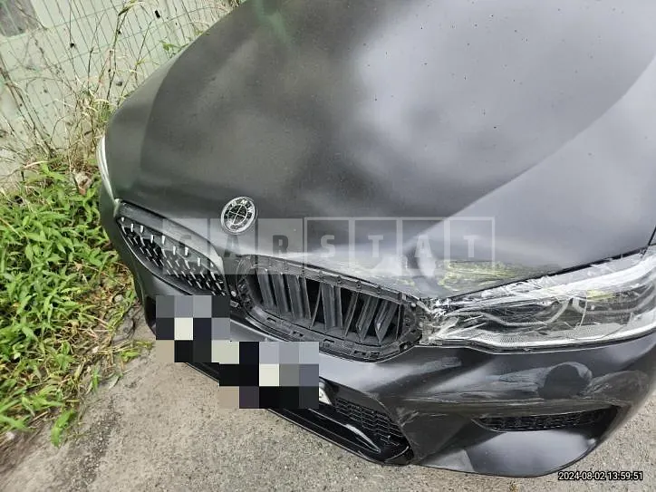 Photo 2 of 19: 2017 BMW 520d — Korean insurance auction