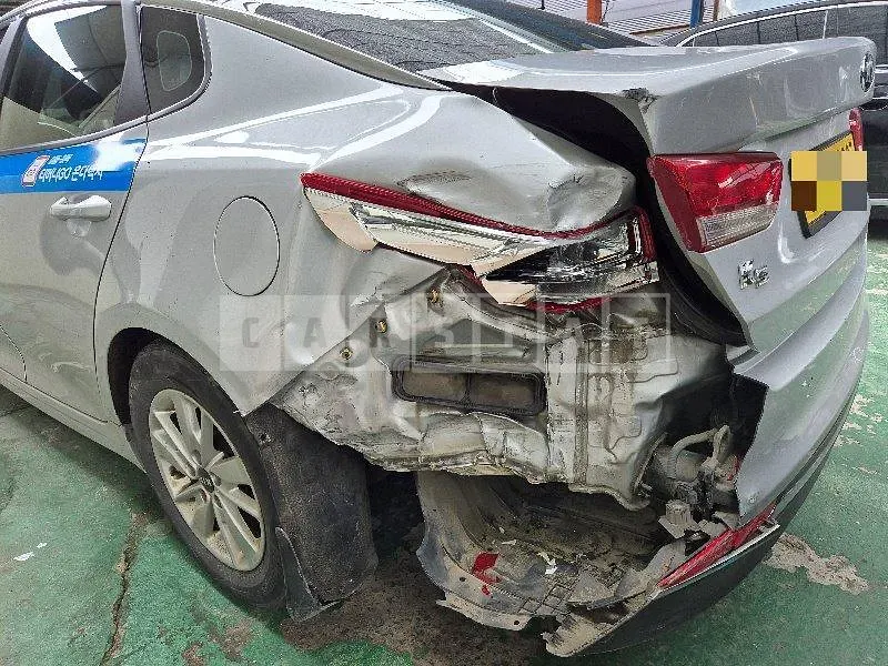 Photo 2 of 9: 2018 Kia K5 LPG — Korean insurance auction