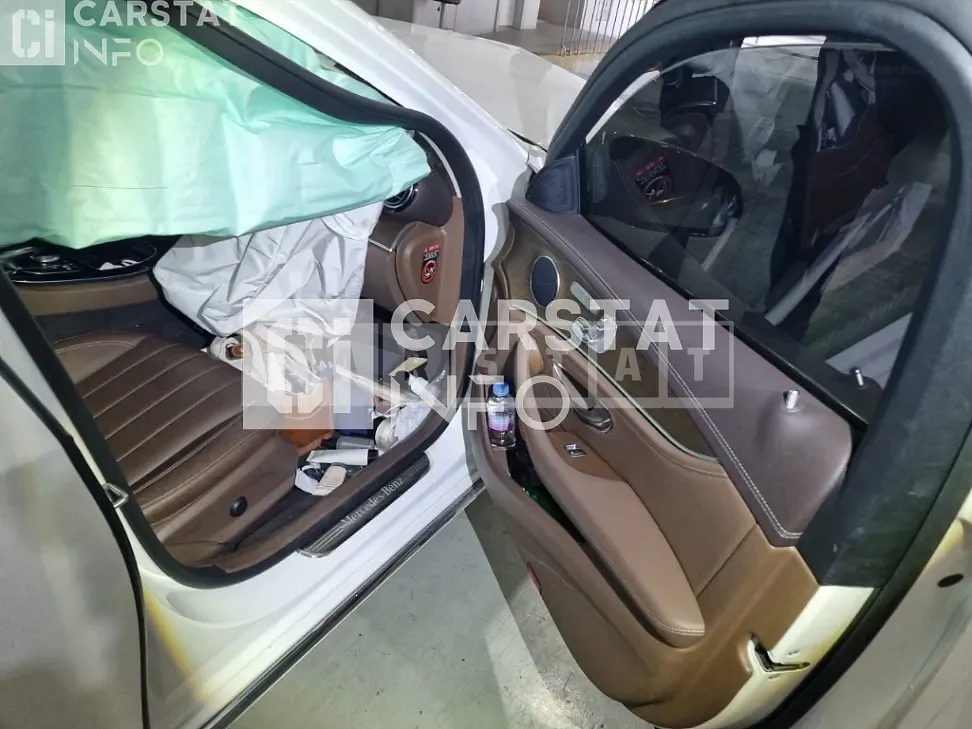 Photo 2 of 26: 2019 Mercedes-Benz E220 d, VIN WDDZF0EB8KA689692 — Korean insurance auction