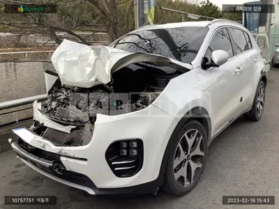 Photo 1 of 37: 2018 Kia Sportage, VIN KNAPN813BJK438627 — Korean insurance auction