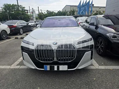 Photo 1 of 10: 2023 BMW 740d xDrive — Korean insurance auction