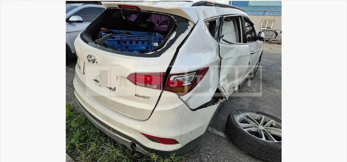 Photo 2 of 28: 2016 Hyundai Santa Fe DM — Korean insurance auction