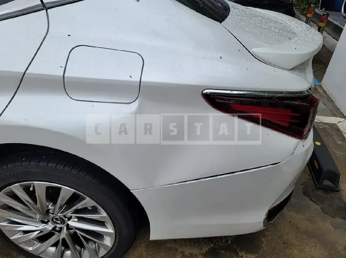 Photo 2 of 25: 2022 Lexus ES300h, VIN JTHBA1C10N2011588 — Korean insurance auction