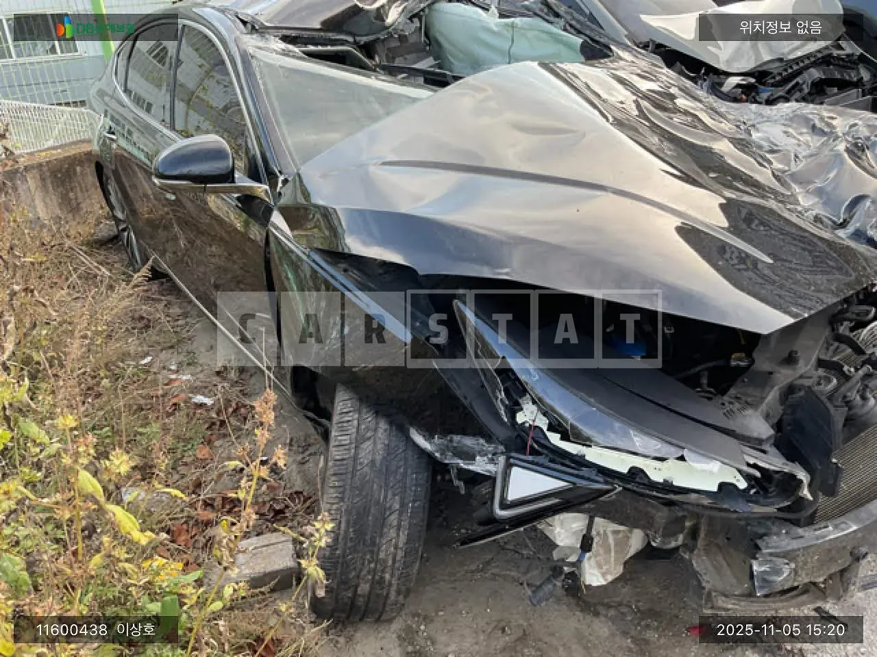 Photo 2 of 12: 2017 Kia K7, VIN KNALD418BHA082246 — Korean insurance auction