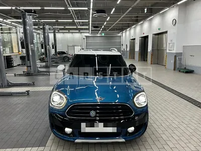 Photo 1 of 18: 2017 MINI Cooper D Countryman ALL4, VIN WMWYU1103J3D19257 — Korean insurance auction