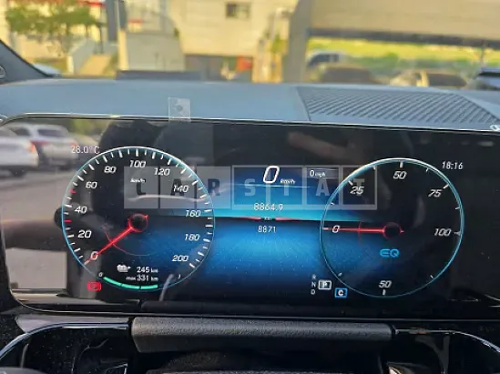 Photo 2 of 35: 2023 Mercedes-Benz EQA250 — Korean insurance auction