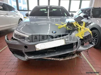 Photo 1 of 18: 2018 BMW 520d xDrive, VIN WBAJC5102JWE54563 — Korean insurance auction
