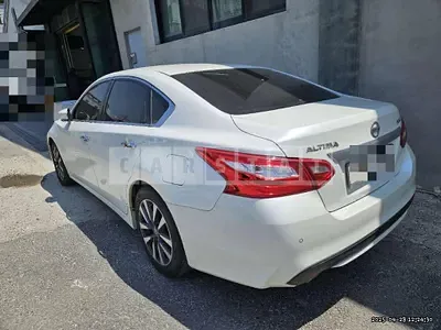 Photo 1 of 15: 2016 Nissan Altima 2.5 — Korean insurance auction