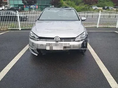 Photo 1 of 8: 2016 Volkswagen Golf 2.0 TDI BMT — Korean insurance auction