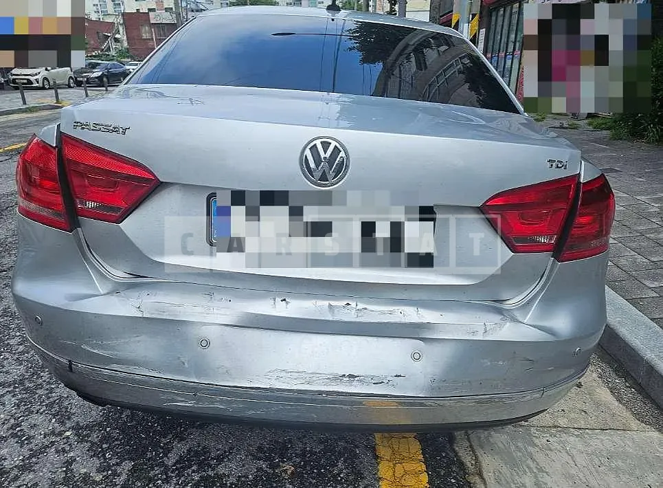 Photo 2 of 6: 2015 Volkswagen Passat 2.0 TDI — Korean insurance auction