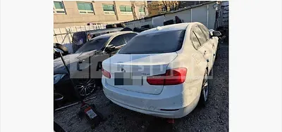 Photo 1 of 28: 2015 BMW 320d EfficientDynamics Edi — Korean insurance auction