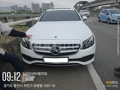 Photo 1 of 34: 2018 Mercedes-Benz E200, VIN WDDZF4CB1JA419793 — Korean insurance auction