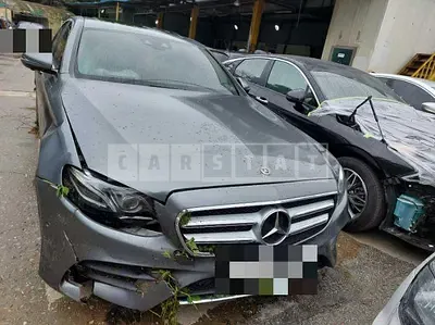 Photo 1 of 19: 2018 Mercedes-Benz E300, VIN WDDZF4JB1KA503827 — Korean insurance auction