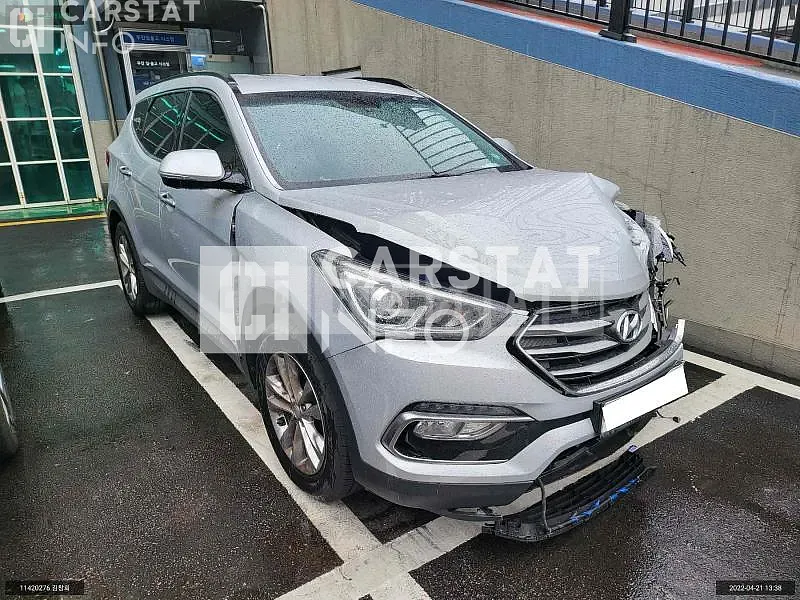 Photo 2 of 14: 2015 Hyundai Santa Fe, VIN KMHSW81UDGU611099 — Korean insurance auction