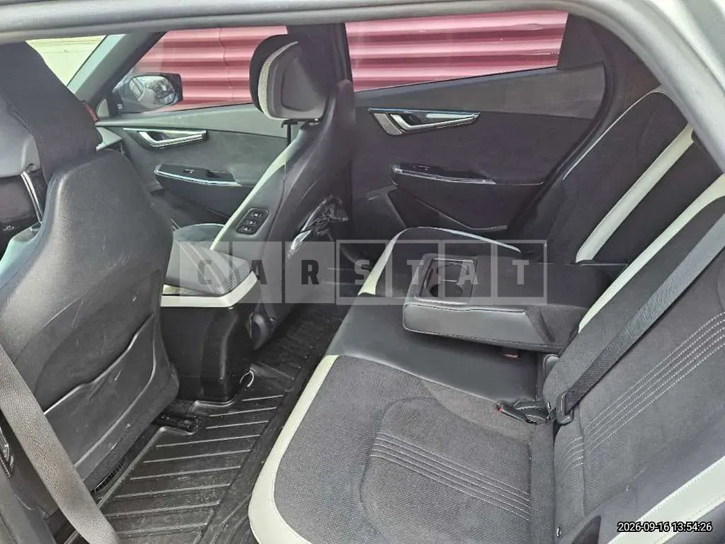 Photo 2 of 10: 2023 Kia EV6 Long Range 4WD — Korean insurance auction