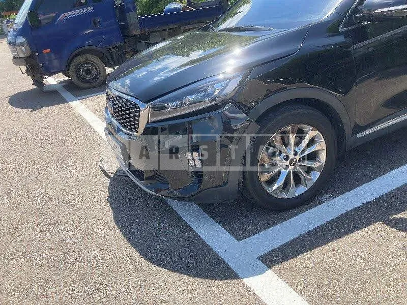 Photo 2 of 29: 2017 Kia Sorento, VIN KNAPH81BBJA407843 — Korean insurance auction