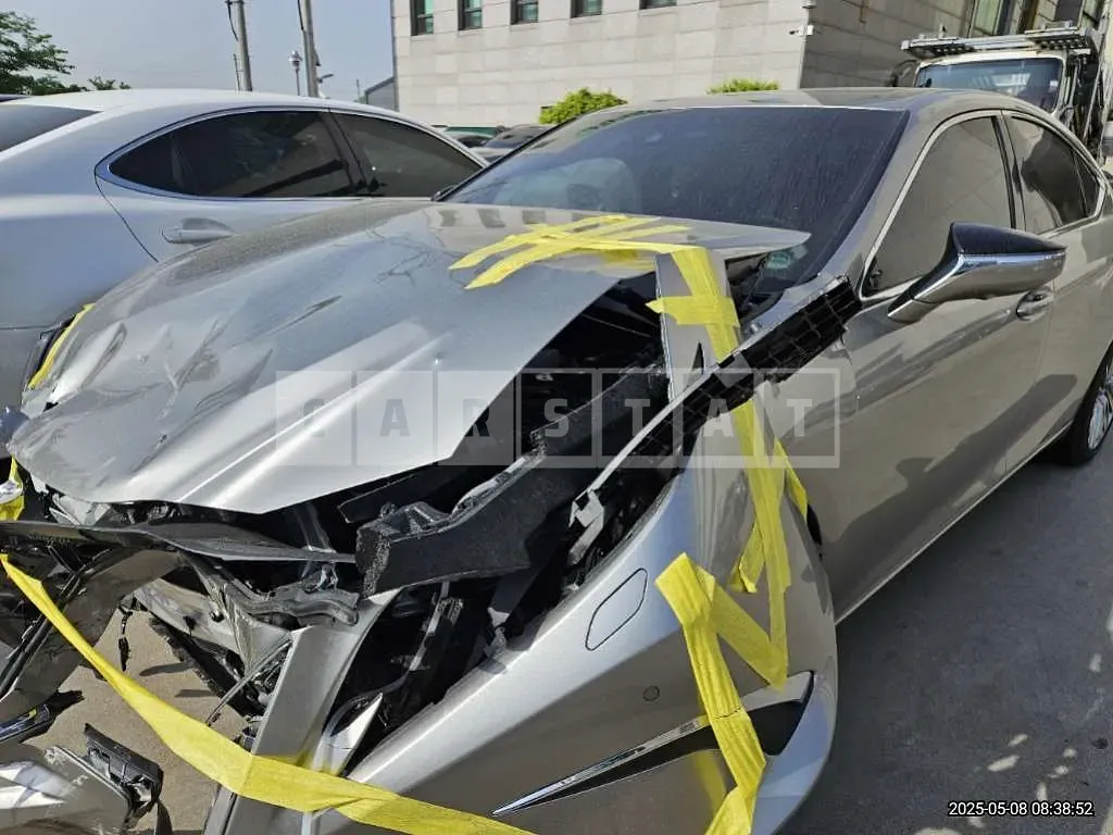 Photo 2 of 29: 2024 Lexus ES300h — Korean insurance auction