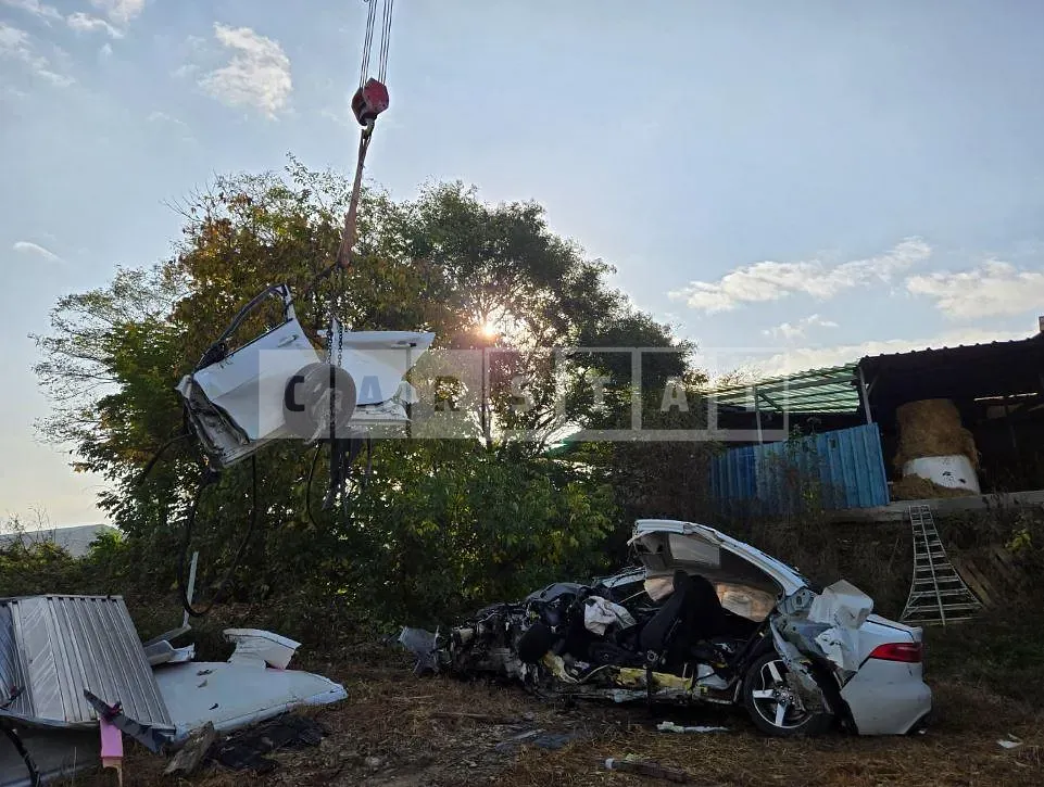 Photo 2 of 20: 2019 Jaguar XE 20d, VIN SAJAB4BN3KCP48792 — Korean insurance auction