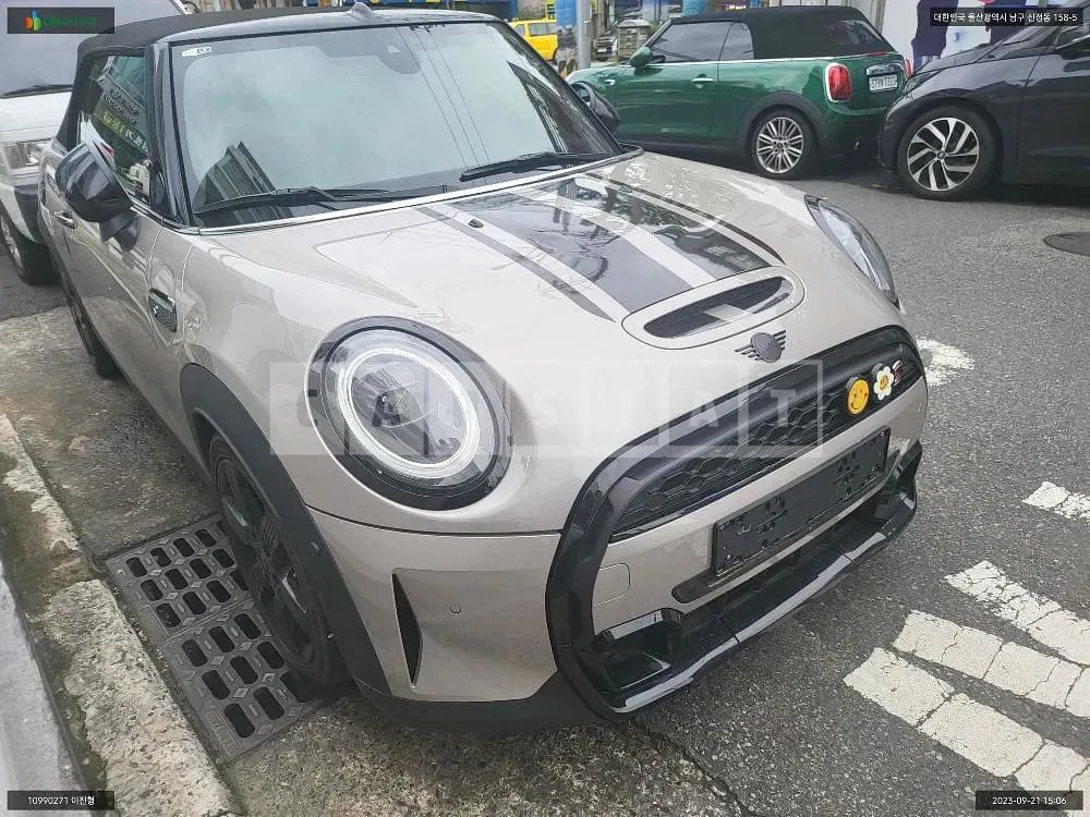 Photo 2 of 8: 2022 MINI Cooper S Convertible, VIN WMW51DL08P3P40665 — Korean insurance auction